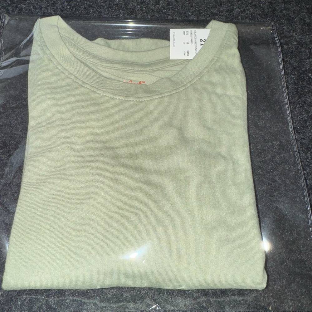 Cat & Jack Light Green Long Sleeve Tee